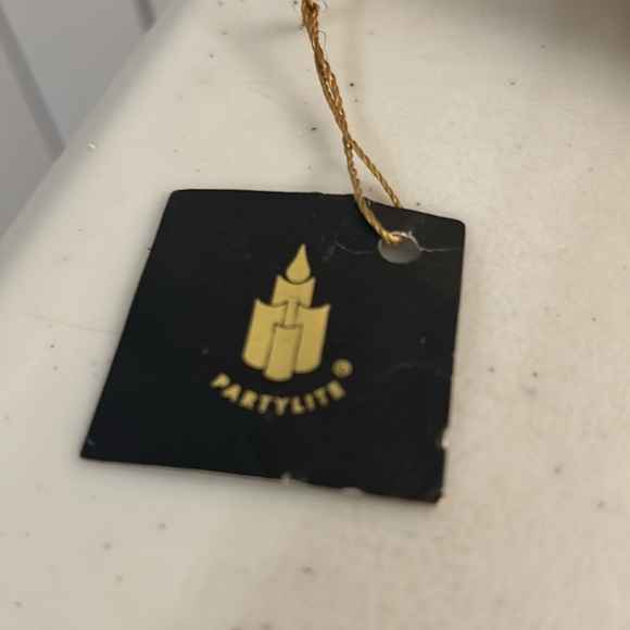 Candle Holder-Vintage Partylite round gold brass with finger loop 8" - Picture 4 of 9